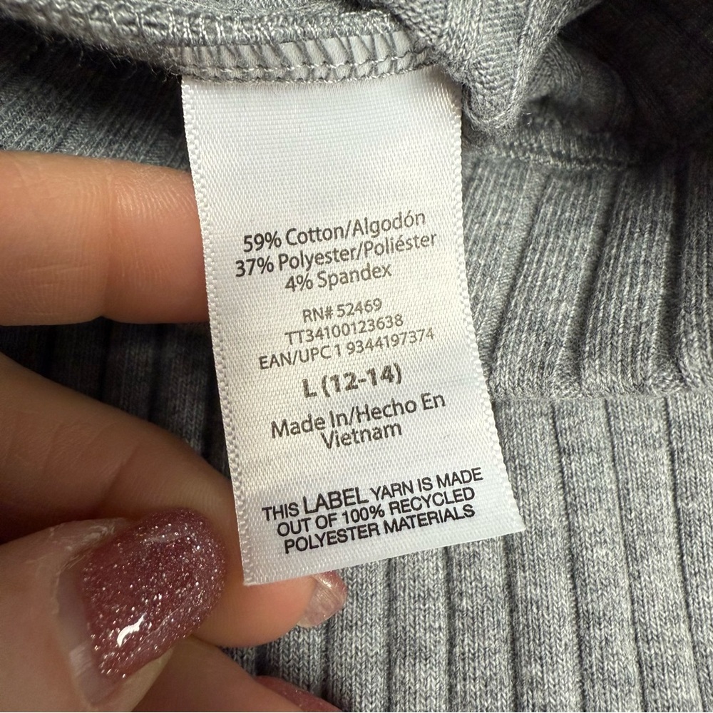 Time & Tru size large 12/14 Gray Ribbed Skirt button detailing side slit - Picture 3 of 8